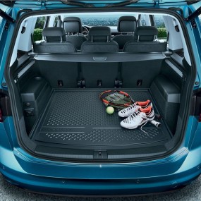 Tapis de coffre rigide pour Touran (5 places)