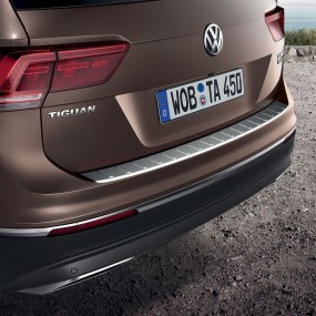 Protection de seuil de chargement effet inox pour Tiguan